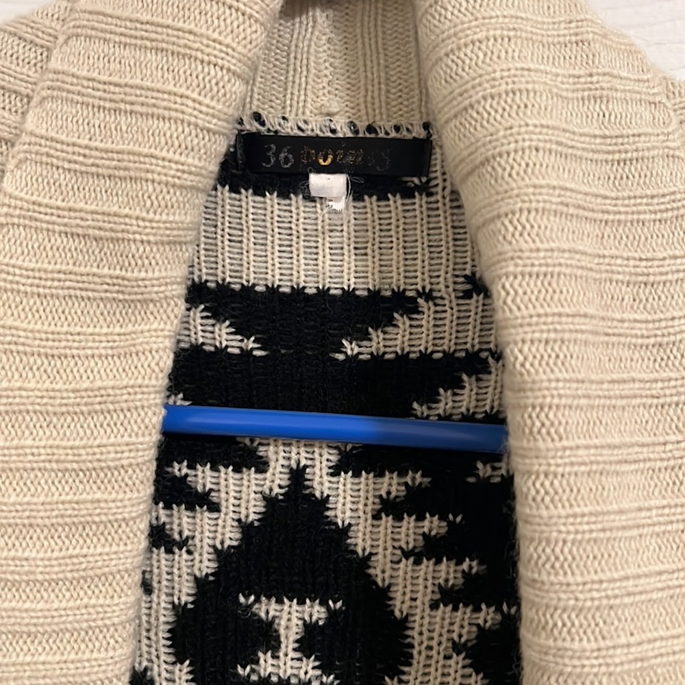 Cardigan - Picture 5 of 5